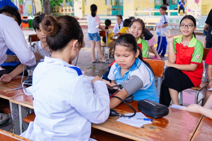 Sinh viên Khoa Điều dưỡng và Xét nghiệm lan tỏa yêu thương qua loạt hoạt động thiện nguyện 126