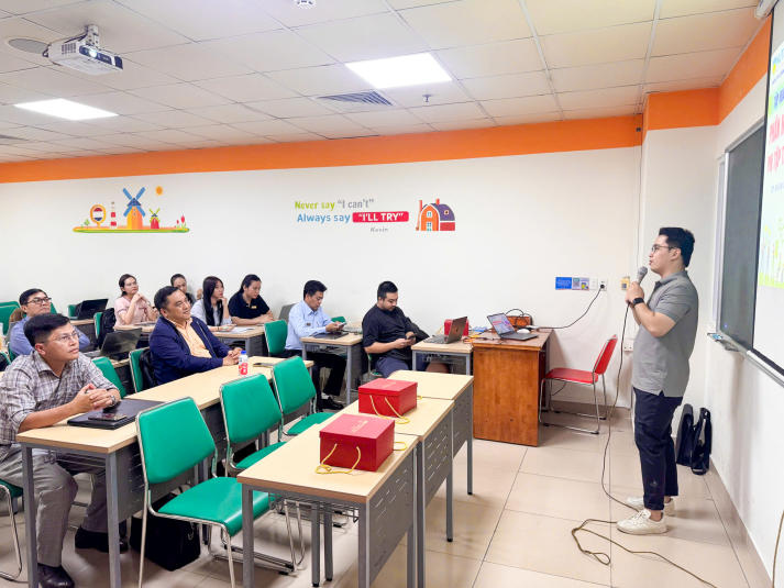 Đổi mới giảng dạy tài chính, giảng viên Khoa Tài chính - Thương mại tiếp cận nền tảng Uniswap 38
