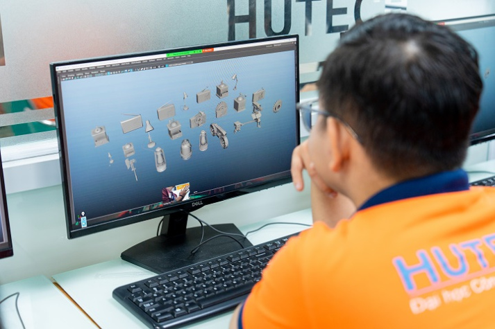 Giá trị khác biệt từ 5 trụ cột đào tạo của HUTECH 132