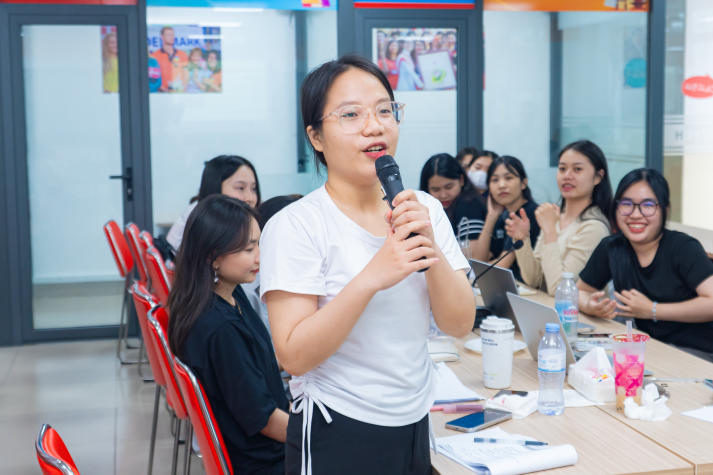 Hàn Quốc trong xã hội toàn cầu: Bài học từ thực tiễn cho sinh viên Khoa Hàn Quốc học 76