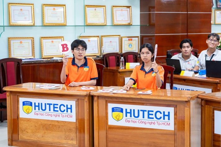 “VJIT AI Arena 2025”: Sinh viên học cách sử dụng AI có trách nhiệm trong thời đại công nghệ 43