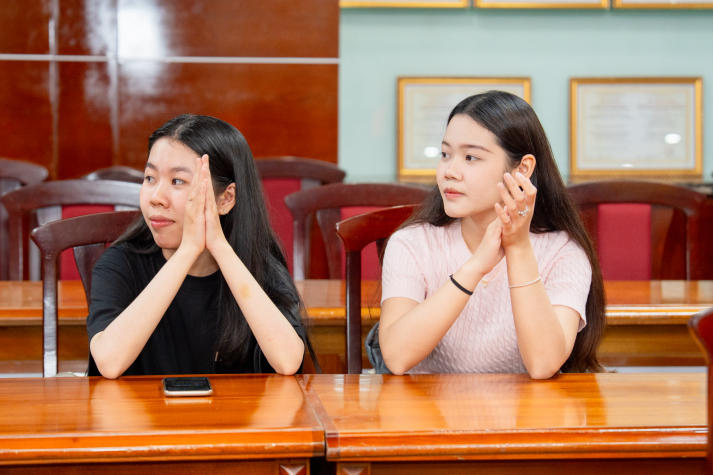 [Video] Gen Z HUTECH học “bí kíp sinh tồn” nơi công sở từ cựu sinh viên thành đạt 54