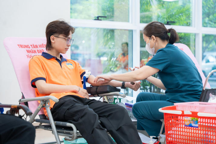 Sau 10 ngày ra quân, chiến sĩ HUTECH phủ xanh các mặt trận bằng những phần việc thiết thực 150