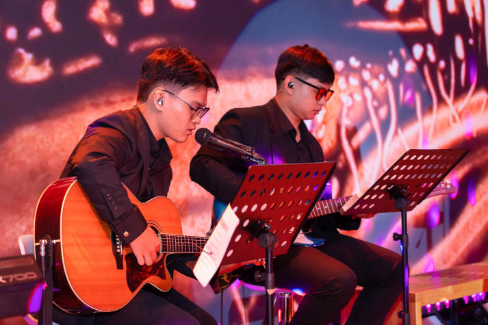 PR-er HUTECH kiến tạo hành trình cảm xúc với “Họa khúc tình ca” 95