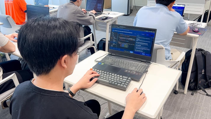 Bản lĩnh và sáng tạo: hai sinh viên Khoa Công nghệ thông tin chinh phục hai giải Nhất Cuộc thi "Code Your Future 2024" 35