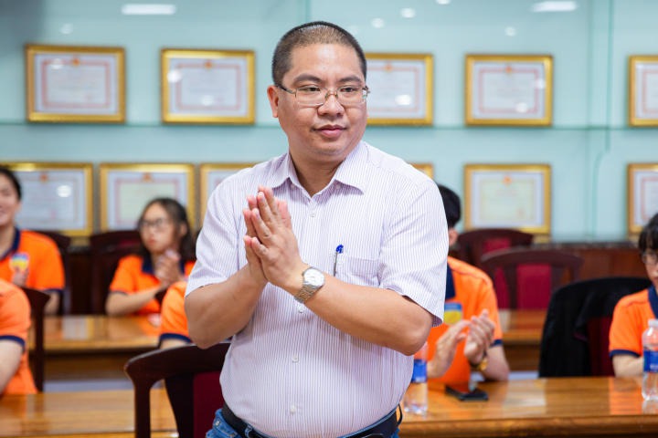 HUTECH chính thức ra mắt CLB nói tiếng Anh “HUTECH English Speaking Club” - HESC 27