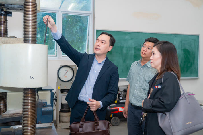 HUTECH chính thức khai mạc đánh giá ngoài 04 chương trình đào tạo trình độ Thạc sĩ theo tiêu chuẩn AUN-QA 130