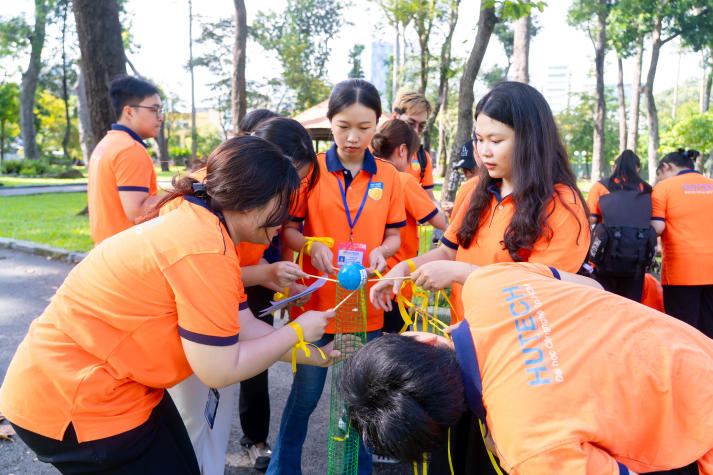 [Ảnh] Nâng tầm thủ lĩnh trẻ Khoa KHXH&QHCC cùng “CATALYST 5T” 46