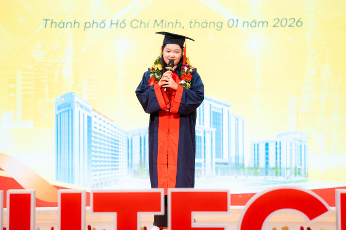 Ngày tốt nghiệp: Tân khoa HUTECH vững vàng bước vào “đại lộ thành công” 107