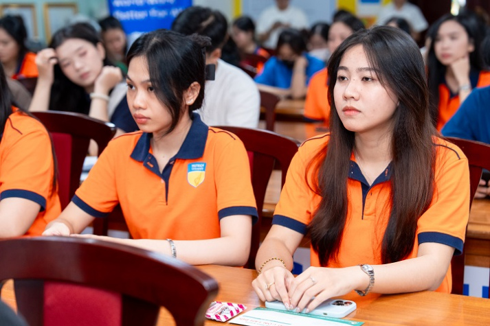 [Video] Tận dụng AI&Blockchain: Tràn đầy cơ hội việc làm Freelance cho người trẻ 52