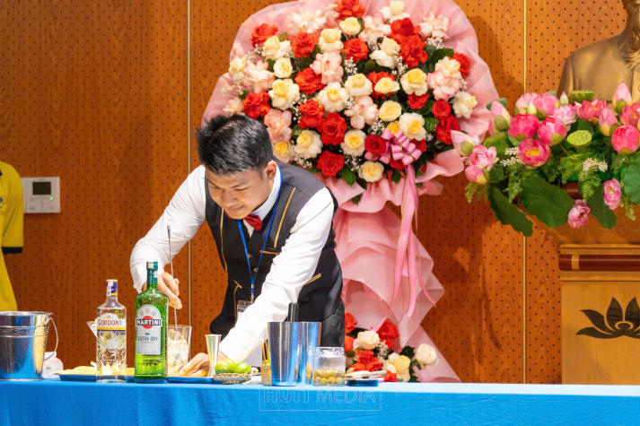 “Mộc Cocktail” đưa sinh viên Quản trị nhà hàng tỏa sáng ở sân chơi pha chế 36
