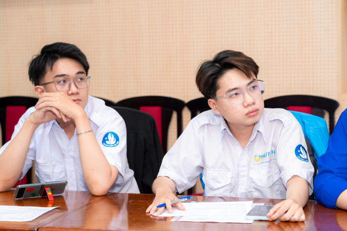 IT-ers HUTECH thực hành tiếng Anh chuyên ngành trong tình huống giao tiếp nghề nghiệp 63