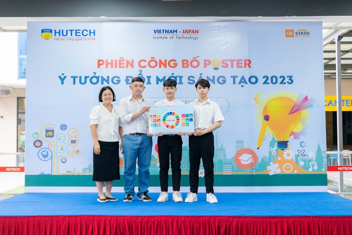 Nhiều giải pháp của sinh viên HUTECH được đánh giá cao tại phiên công bố Poster “Ý tưởng đổi mới sáng tạo 2023” 220