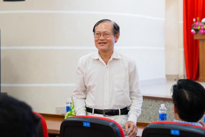 Sinh viên HUTECH sôi nổi tìm hiểu “Tác hại của thuốc lá và thuốc lá thế hệ mới đối với sức khoẻ của thanh thiếu niên” 36