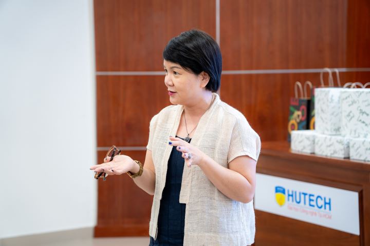 Cuộc thi “From Vietnam With Love” chính thức phát động, sinh viên Thiết kế thời trang HUTECH có cơ hội thể hiện tài năng 24