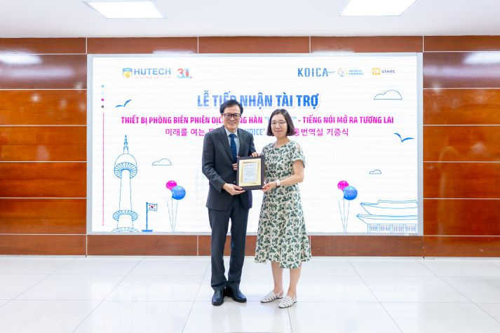 HUTECH enhances Korean language learning experience with international standard “K-VOICE” Interpretation and Translation Lab 77