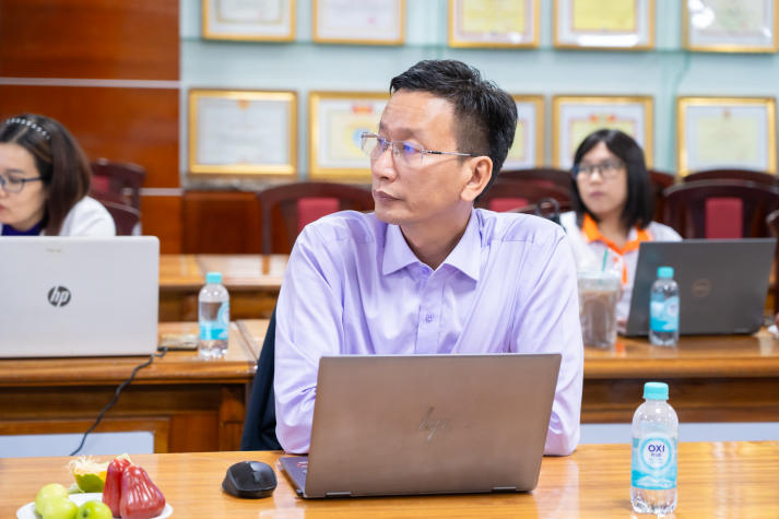 Khoa Tài chính - Thương mại thảo luận triển khai học phần Dự án doanh nghiệp cho khóa 2022 49