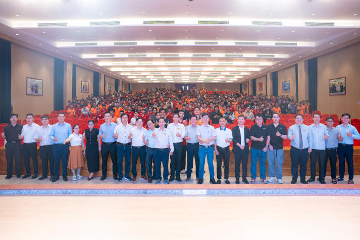 Học bí kíp dùng AI tinh chỉnh portfolio, sinh viên Viện Kỹ thuật chủ động ghi điểm với nhà tuyển dụng 109