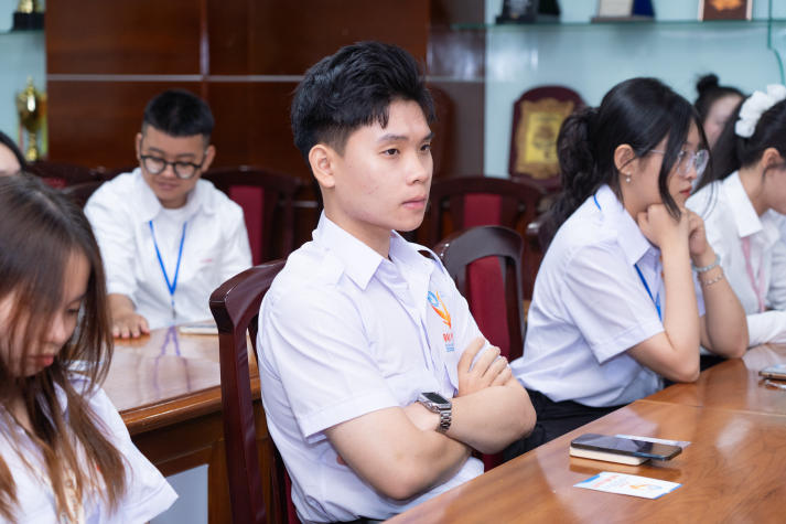 ​Ra mắt những “thủ lĩnh mới” tại Đại hội Liên Chi hội Khoa Quản trị Du lịch - Nhà hàng - Khách sạn nhiệm kỳ 2025 - 2028 45