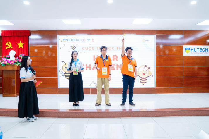 HUTECH Spelling Bee 2025: “Đấu trường từ vựng” của những bản lĩnh trẻ 62