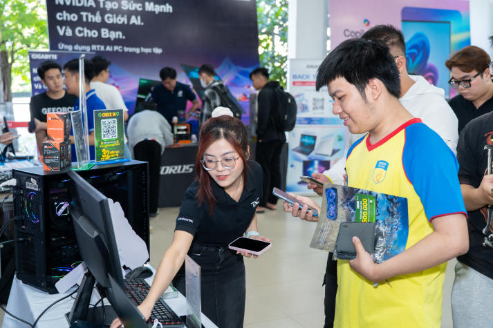 Đoàn viên HUTECH nâng cao kỹ năng làm chủ công nghệ trong kỷ nguyên số 103