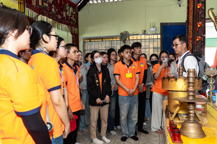 Students from the Faculty of Tourism and Hospitality Management Explore Sustainable Tourism in Can Gio 15