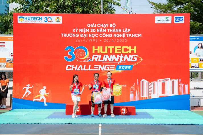 [Video] HUTECH Running Challenge 2025: Nhiều bước chân nhiệt huyết khẳng định một chặng đường vươn xa 178