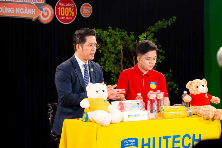 [HUTECH TIKTOK LIVE 2026]: Hiểu rõ mình, chọn ngành thêm tự tin 20