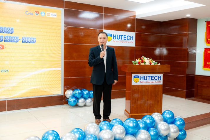 Viện Văn hóa - Nghệ thuật - Thể thao tôn vinh thành tích và khởi động phong trào sinh viên cho năm học mới 23