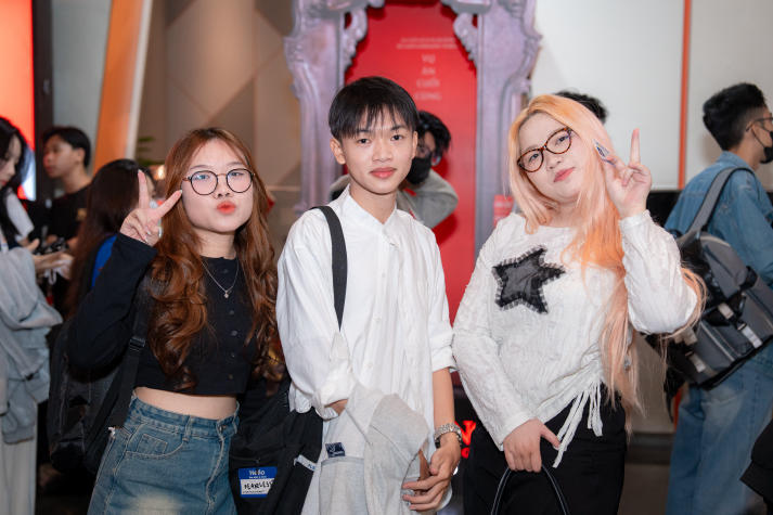 [Video] Tiếp cận điện ảnh cùng dàn diễn viên “Tử chiến trên không”, sinh viên HUTECH mở rộng góc nhìn nghệ thuật 52