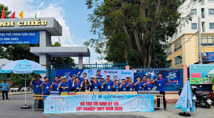 220 tình nguyện viên HUTECH sẵn sàng tiếp sức sĩ tử tại 5 điểm thi tốt nghiệp THPT 2026 81