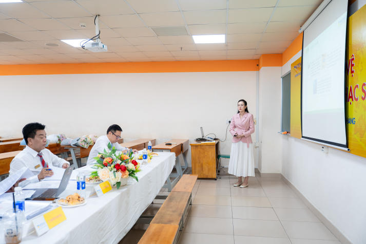 Nhiều nghiên cứu thiết thực được thể hiện trong buổi bảo vệ luận văn/đề án Thạc sĩ ngành Tài chính - Ngân hàng 65