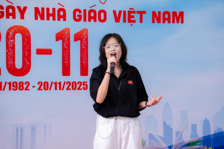 Thanh âm biết ơn: Sân trường HUTECH rộn ràng sắc màu 20/11 20