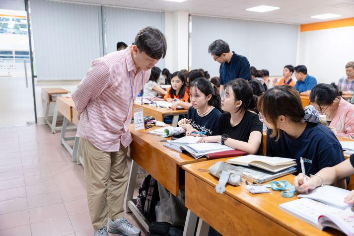 [Hướng nghiệp 2026] Ngôn ngữ Hàn Quốc: Học một ngành, làm đa nghề trong kỷ nguyên số 23