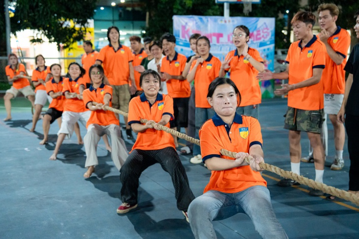 Sinh viên Kiến trúc - Mỹ thuật bứt tốc trong ngày hội thể thao 42