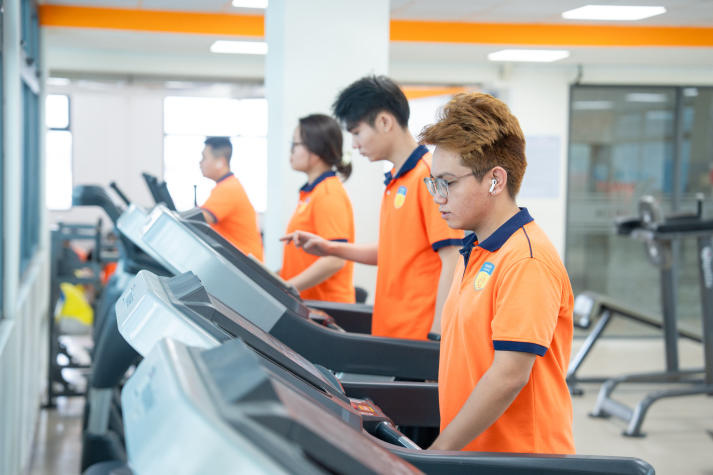 [Video] HUTECH-ers “come back” sau Tết: Sạc đầy năng lượng, chinh phục những mục tiêu mới 72