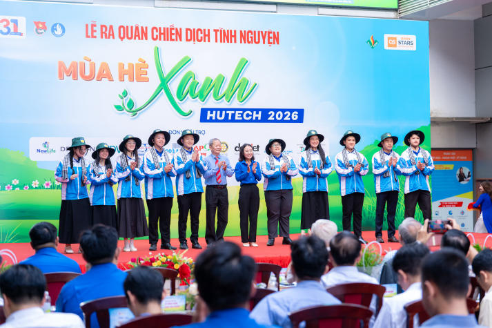 [Video] Gần 500 chiến sĩ Mùa hè xanh 2026 HUTECH ra quân, mang sức trẻ đến với cộng đồng 109
