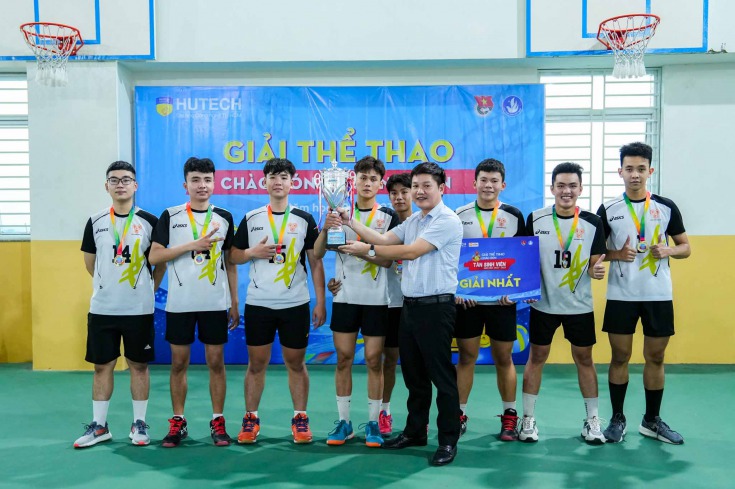 Ngôi Vô địch đã thuộc về đội CLB Kết nối trẻ HUTECH 2