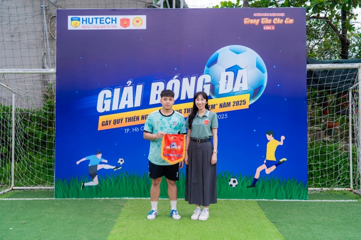 Giải bóng đá Chi bộ 17: Chung sức gây quỹ, thắp sáng mùa Trung thu cho trẻ em Vĩnh Long 133