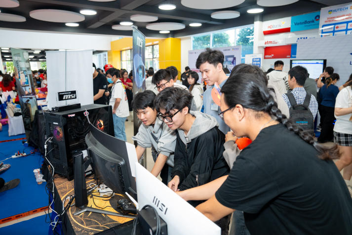 HUTECH IT Open Day 2026 quy tụ hơn 70 doanh nghiệp cùng 5.000 cơ hội việc làm cho sinh viên vào 03/4 tới 67