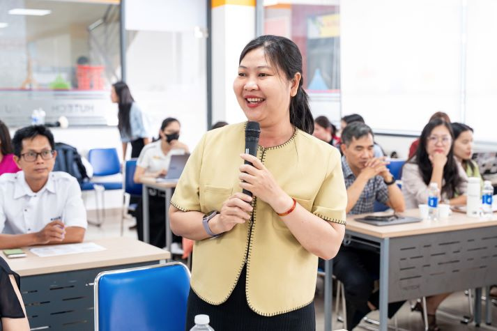 [Video] Đội ngũ HUTECH trang bị tư duy lãnh đạo hợp tác, xây dựng môi trường làm việc bền vững từ chuyên gia Hoa Kỳ 69