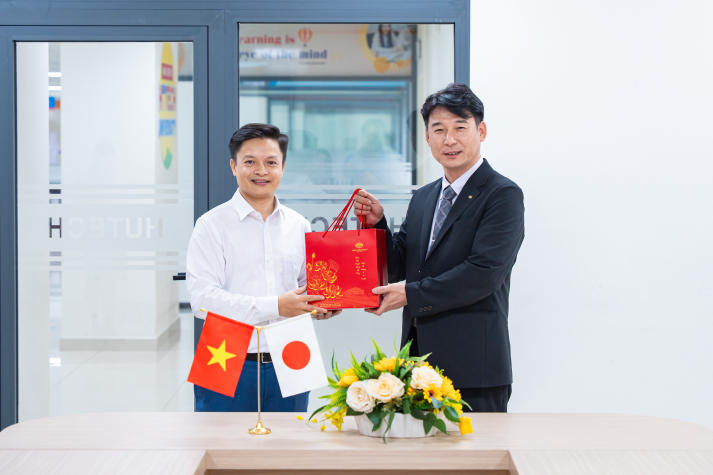 HUTECH và Công ty Toyota Nankai'S đẩy mạnh hợp tác trước thềm kỷ niệm 10 năm thành lập VJIT 8