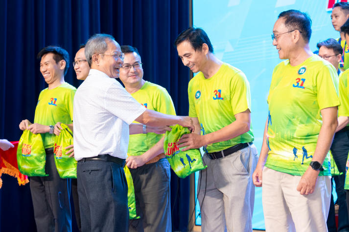 [Ảnh] Rộn ràng chuỗi hoạt động chào tuổi mới, lan tỏa khí thế và khát vọng vươn xa 24