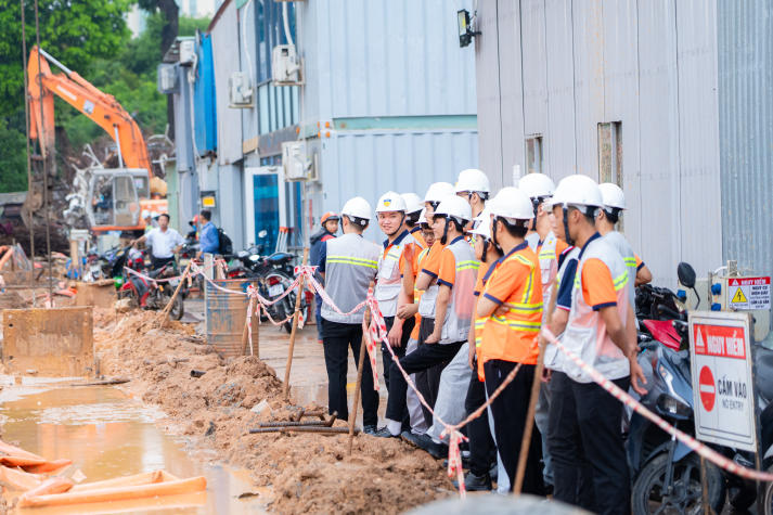 Sinh viên Khoa Xây dựng học cách tổ chức thi công tại Dự án Nhà Văn hóa Thanh niên TP.HCM 67