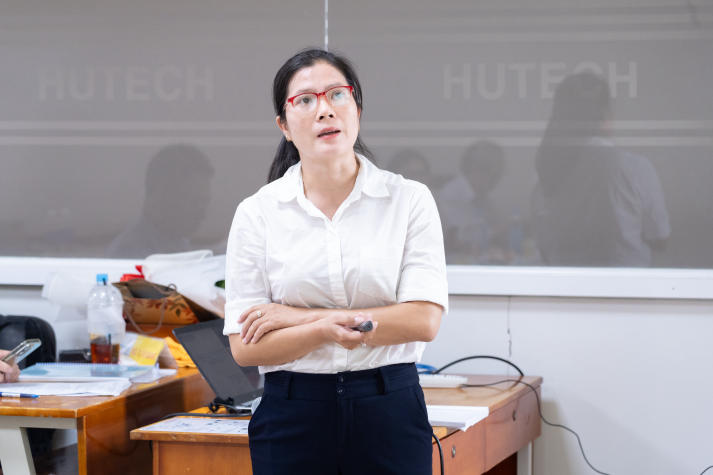 21 học viên cao học HUTECH bảo vệ luận văn/đề án Thạc sĩ ngành Luật kinh tế với loạt đề tài sát thực tiễn 67