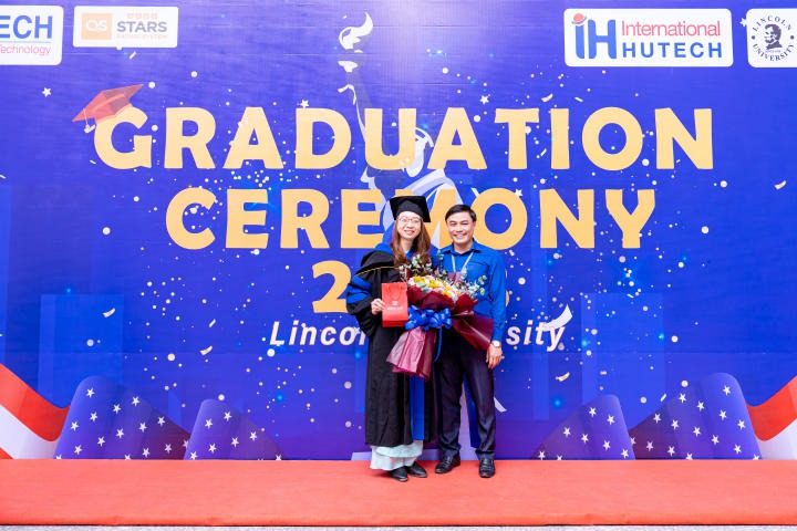 Tân Thạc sĩ, Cử nhân vinh dự nhận bằng tốt nghiệp Quốc tế từ Đại học Lincoln - Hoa kỳ trong lễ bế giảng và trao bằng tốt nghiệp 2023 159