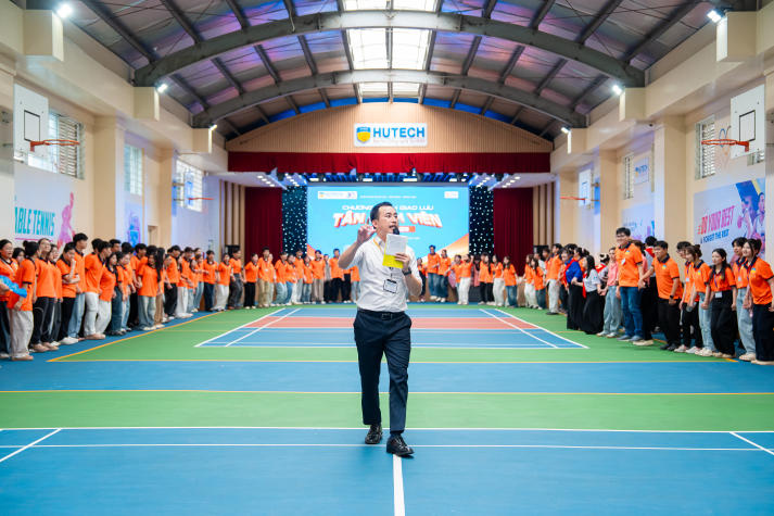 [Ảnh] Chương trình giao lưu “siêu nhiệt” của sinh viên Khoa Quản trị Du lịch - Nhà hàng - Khách sạn 31