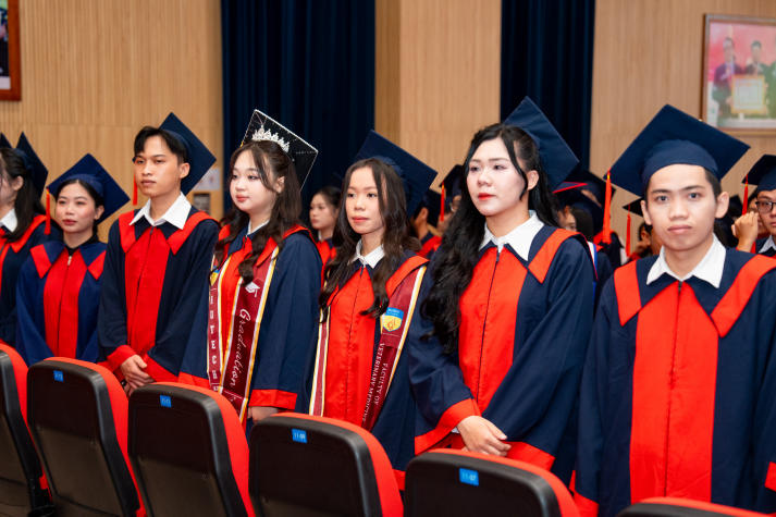 [Video] Từ sàn đấu đến lễ vinh danh: Câu chuyện bản lĩnh của tân khoa HUTECH Nguyễn Phạm Vĩnh Khang 49