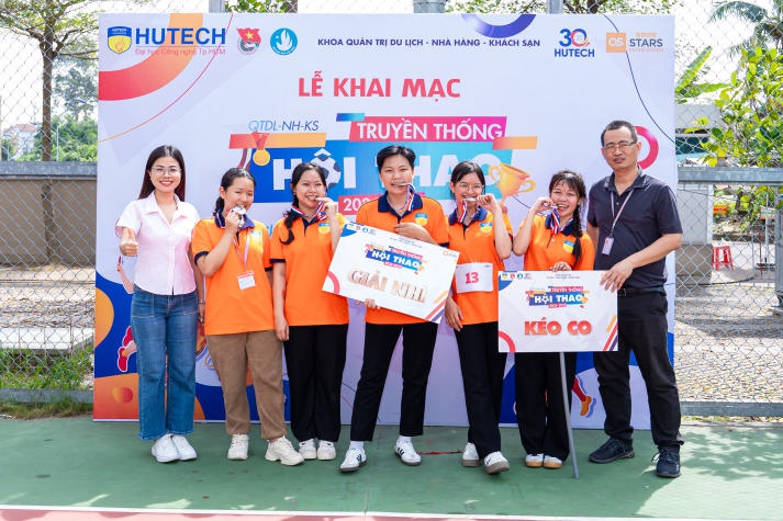 Khoa Quản trị Du lịch - Nhà hàng - Khách sạn khai mạc Hội thao sinh viên năm học 2024-2025 251