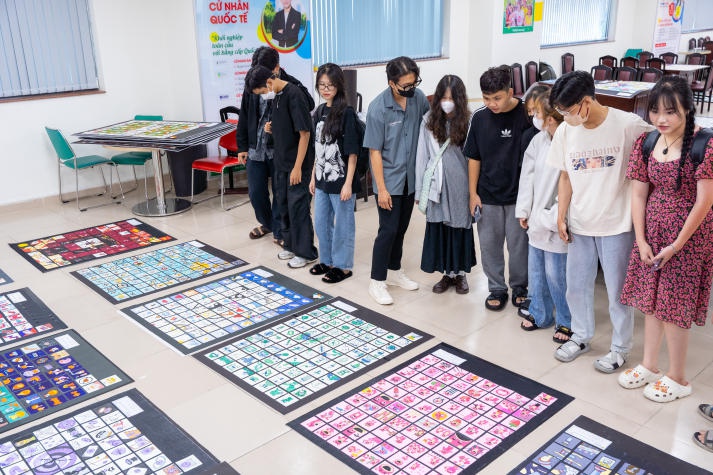 Chiêm ngưỡng  “ngàn lẻ một” ý tưởng sáng tạo của sinh viên Thiết kế đồ họa HUTECH 80